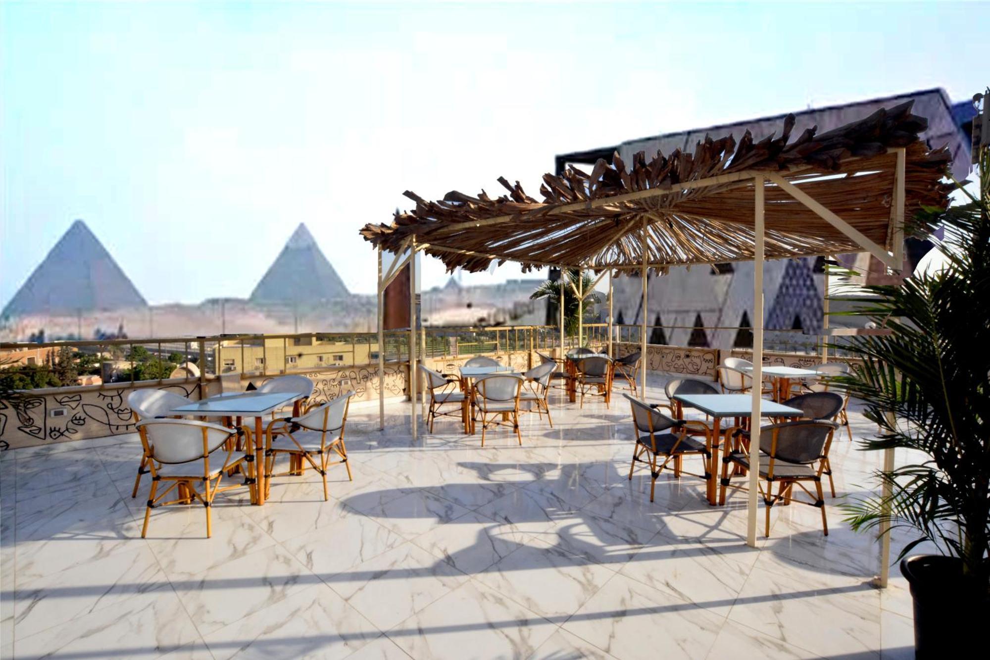 Topview Pyramids And Museum Nazlat as Sammān Extérieur photo